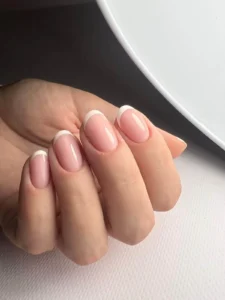 Kształt paznokcia - zaokrąglone