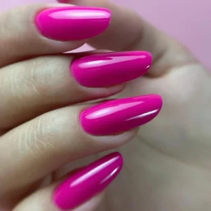 Jak zmyć lakier do paznokci z ubrania, metody usuwania lakierów hybrydowych i klasycznych.